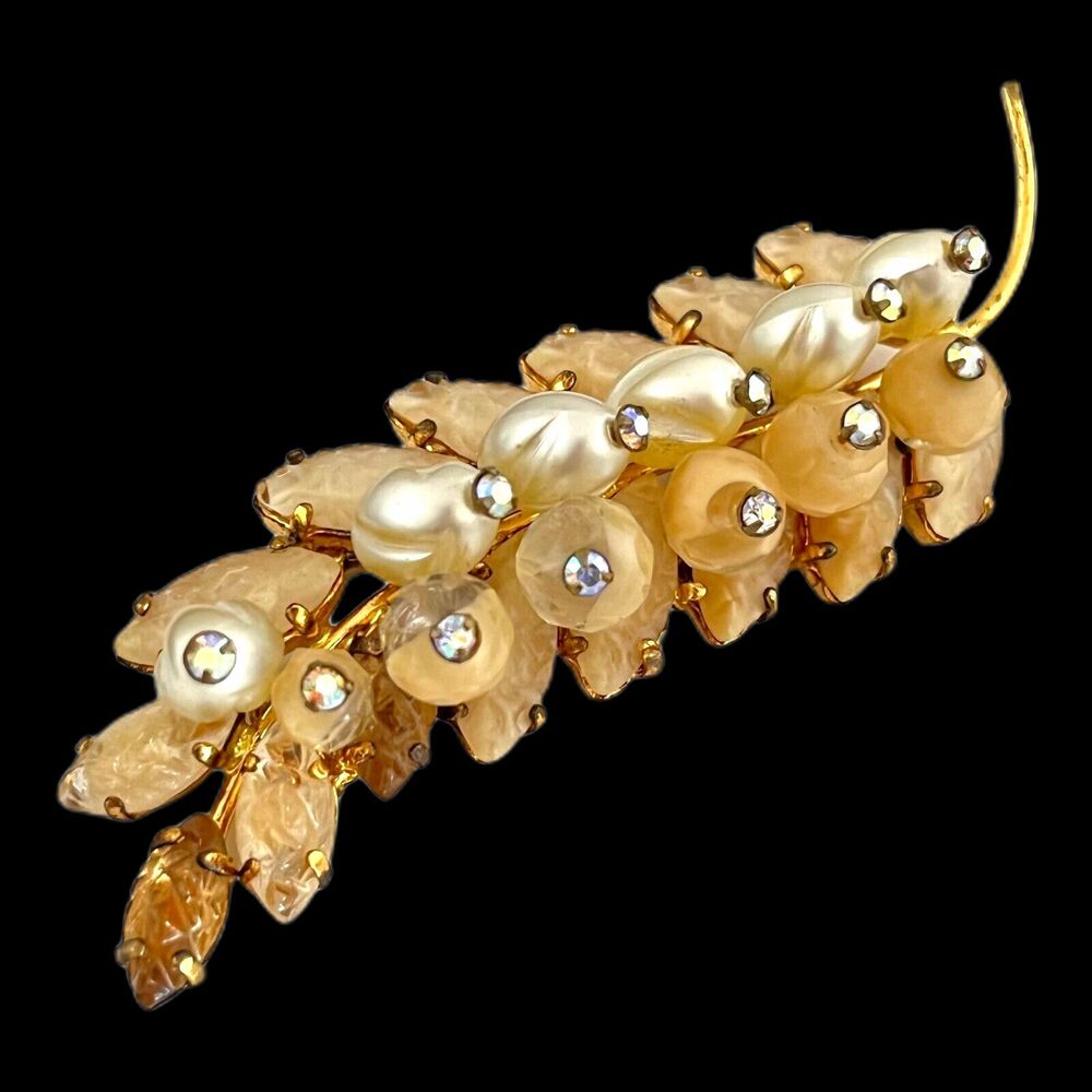 Vintage 1950s West Germany Beaded Brooch Gold Tone Pearl Crystal Pin - 12A